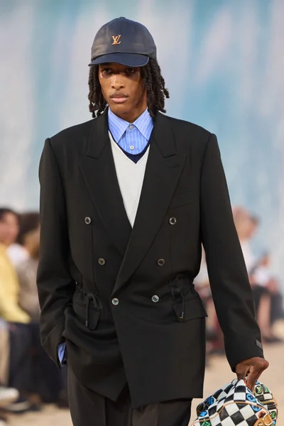 Look 1